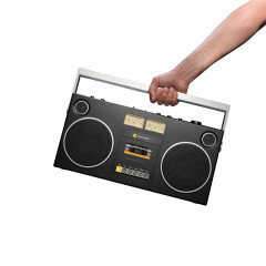 WeAreRewind Curtis Tragbarer Kassettenspieler mit Bluetooth schwarz