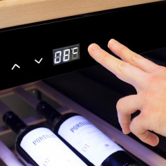 Caso WineExclusive 24 Smart Weintemperierschrank