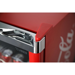 CUBES HC 166 E COCA COLA Getränkekühlschrank (115 l, E, 845 mm hoch, Rot)