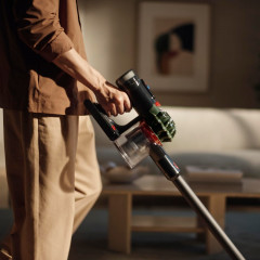 DYSON V8 Cyclone Stielsauger, Akkubetrieb