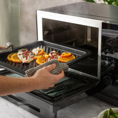 PANASONIC NN-DS59NMETG, Mikrowelle (1000 Watt, 27 l Garraum-Volumen, Grillfunktion & Dampffunktion)