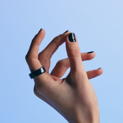 OURA Ring 4 Ceramic, Größe 7, Midnight Smart Ring