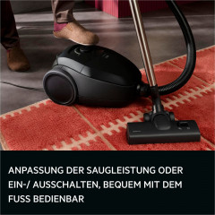AEG VX83-2EBR Bodenstaubsauger, maximale Leistung: 750 Watt