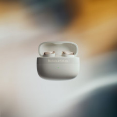 Bowers & Wilkins Pi8 Weiß